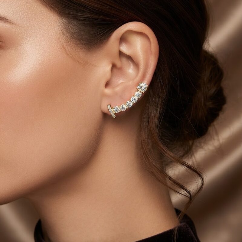 Brinco earcuff redondinhos cravejado banhado em ouro 18k premium