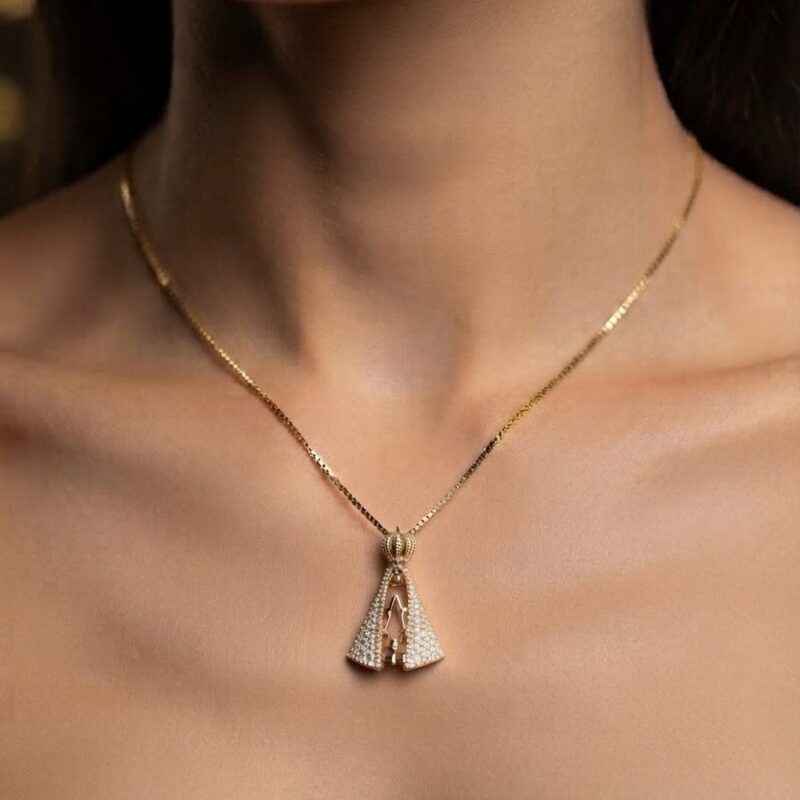 Colar cravejado banhado ouro 18k 45 cm ajustável