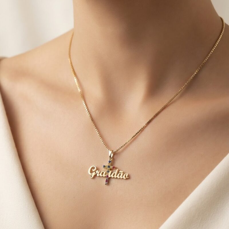 Colar Gratidão Cravejada Banhado em Ouro 18k