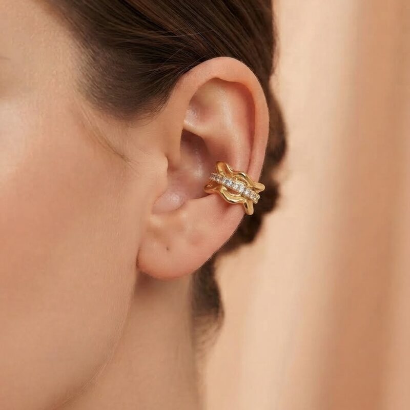 Piercing ondulado cravejado banhado em ouro 18k premium atacado