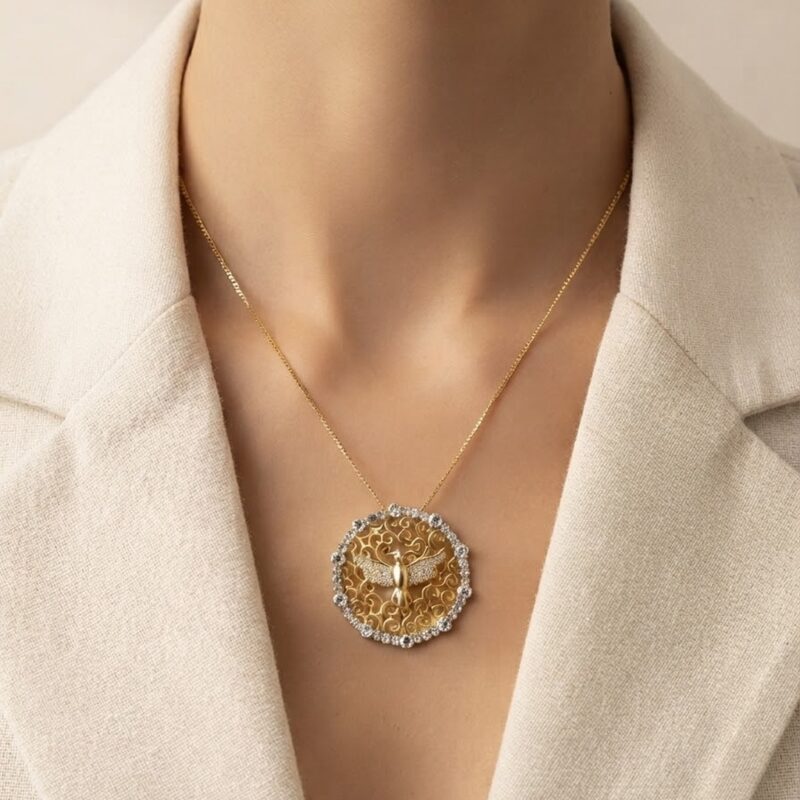 Colar mandala Espírito Santo cravejado banhado ouro 18k premium atacado