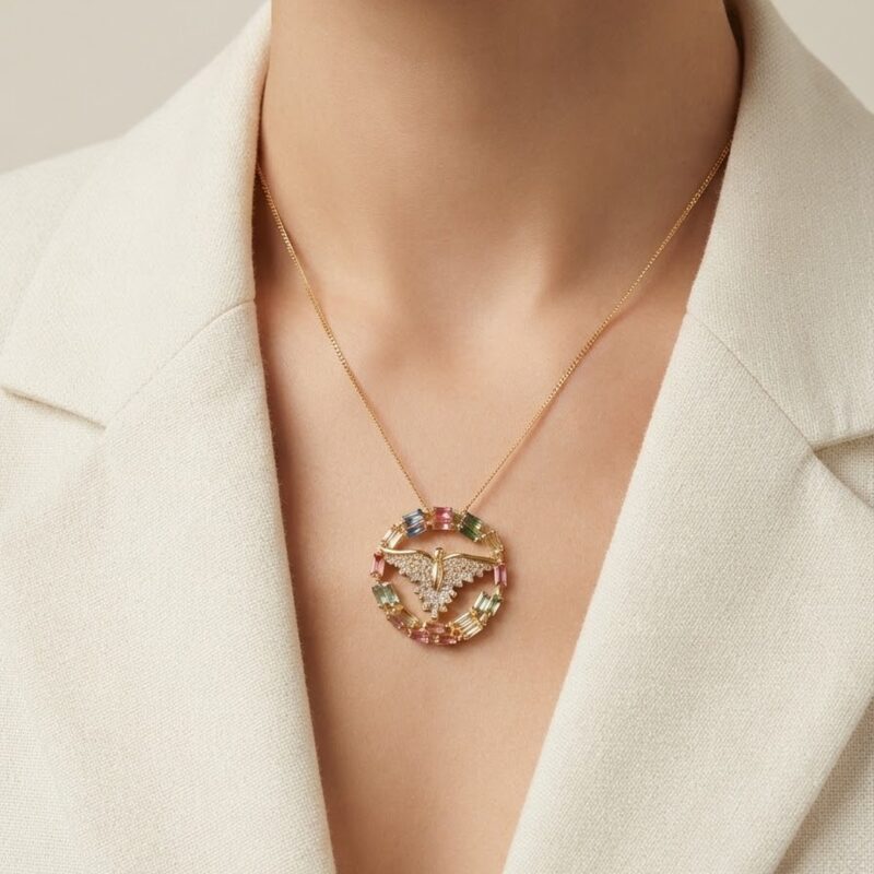Colar mandala Espírito Santo cravejado banho ouro 18k premium atacado