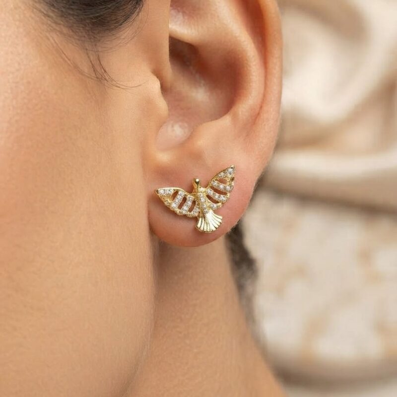 Brinco Espírito Santo cravejado banhado em ouro 18k com zircônias