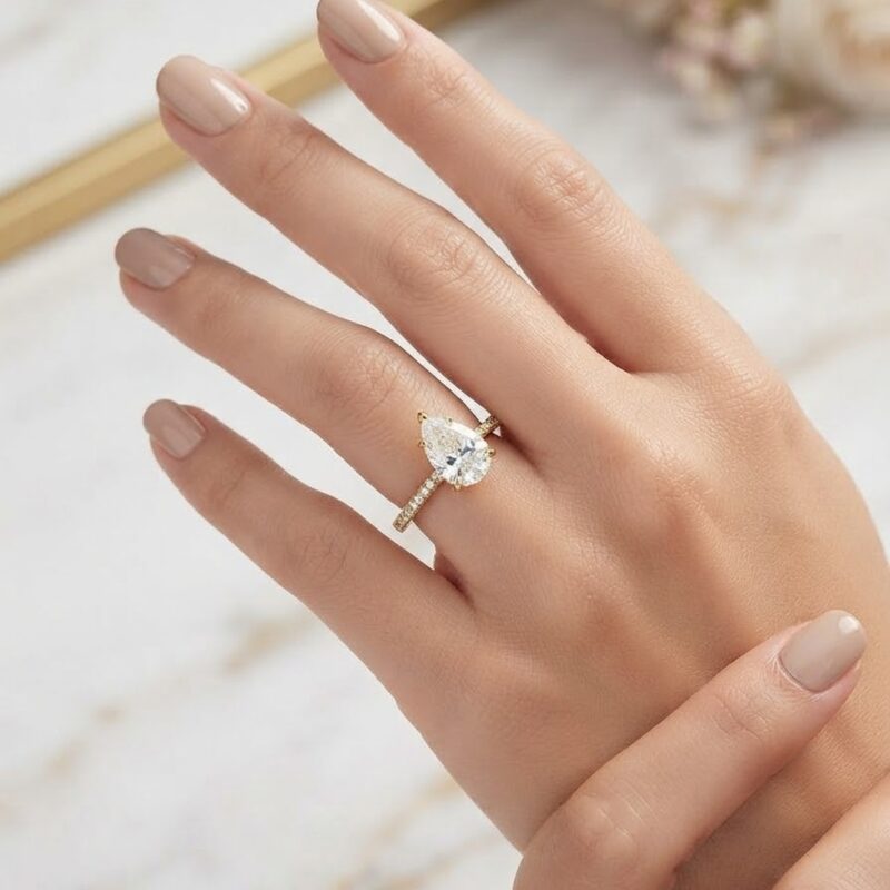 Anel gota cravejado banhado ouro 18k premium atacado