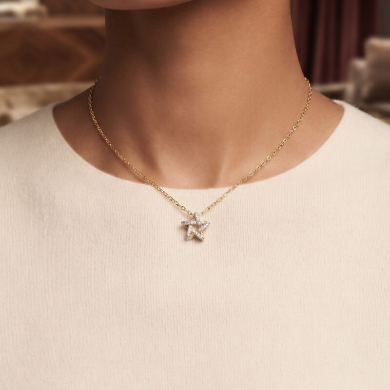 Colar(45 cm + 5 cm)Estrela Cravejado Banhado em Ouro 18k