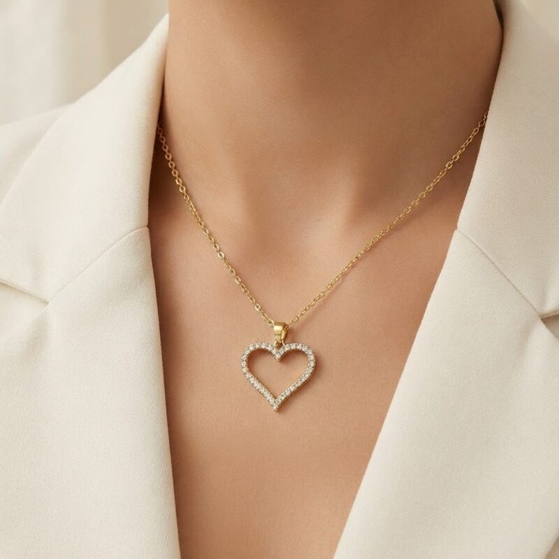 Choker em aço com coração vazado cravejado, 35cm mais 5cm de ajuste, premium atacado